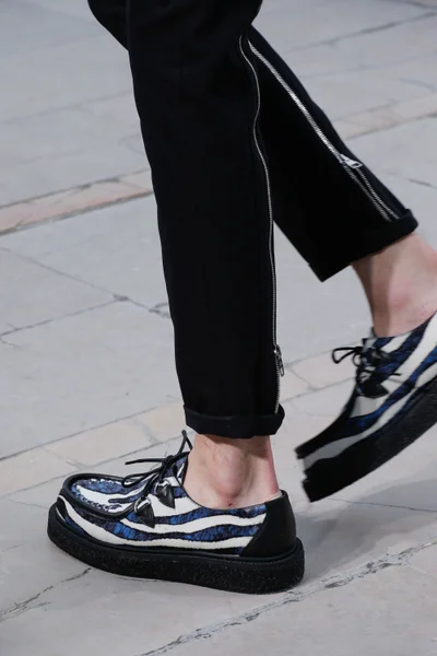 Look 95
